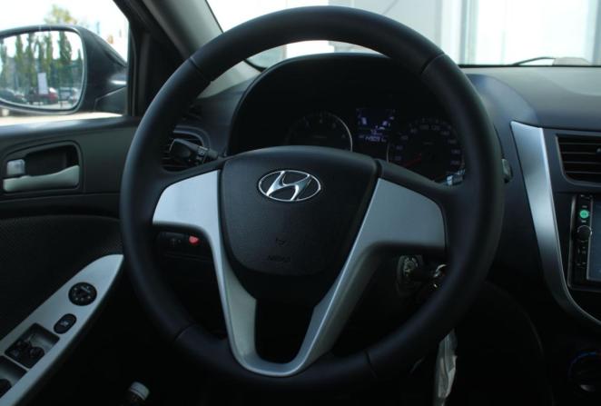 Hyundai Solaris I с пробегом 2012 года, цена 790 000 рублей, 247000 км, седан, Автокод Объявления