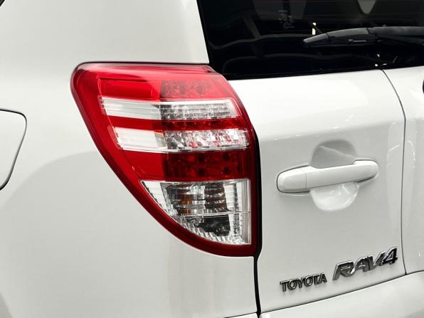 Toyota RAV4 III (XA30) Рестайлинг с пробегом 2012 года, цена 1 429 000 рублей, 140990 км, внедорожник, Автокод Объявления