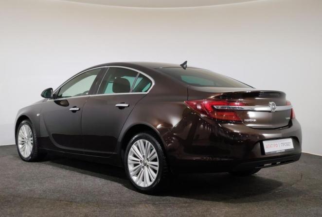 Opel Insignia I Рестайлинг с пробегом 2015 года, цена 1 160 000 рублей, 207236 км, седан, Автокод Объявления