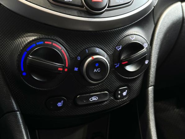 Hyundai Solaris I Рестайлинг с пробегом 2016 года, цена 845 000 рублей, 207961 км, хэтчбек, Автокод Объявления