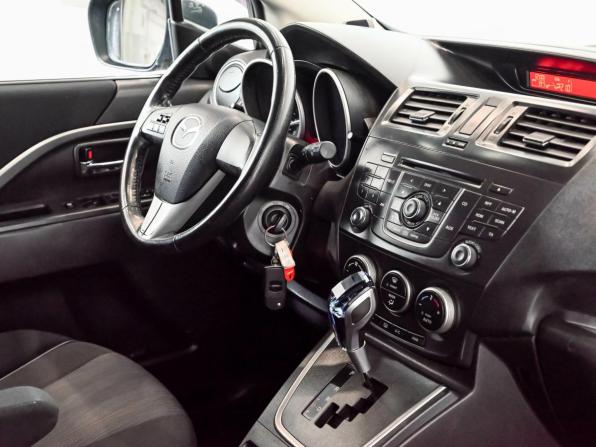Mazda 5 II (CW) с пробегом 2012 года, цена 1 100 000 рублей, 236827 км, минивэн, Автокод Объявления