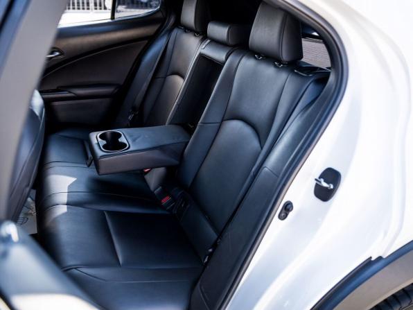 Lexus UX I с пробегом 2020 года, цена 2 700 000 рублей, 65500 км, внедорожник, Автокод Объявления