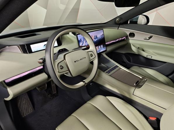 Exeed Exlantix ES с пробегом 2025 года, цена 4 900 000 рублей, 495 км, седан, Автокод Объявления