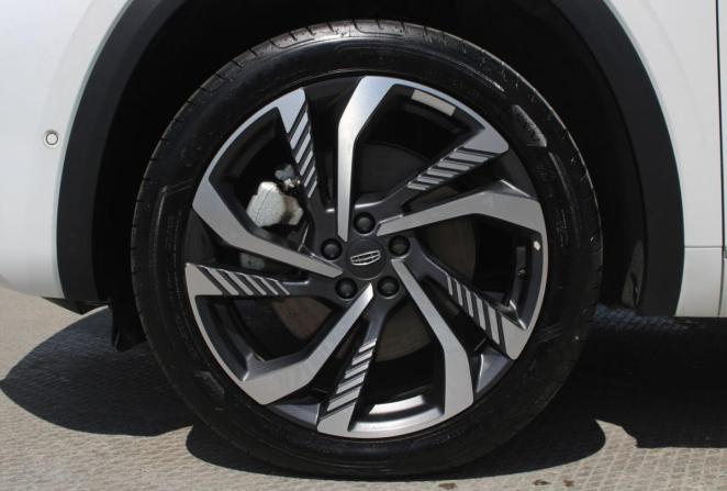 Geely Monjaro I с пробегом 2024 года, цена 3 525 000 рублей, 28748 км, внедорожник, Автокод Объявления