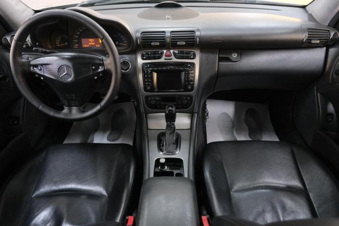 Mercedes-Benz C-Класс II (W203) с пробегом 2002 года, цена 659 000 рублей, 327854 км, хэтчбек, Автокод Объявления