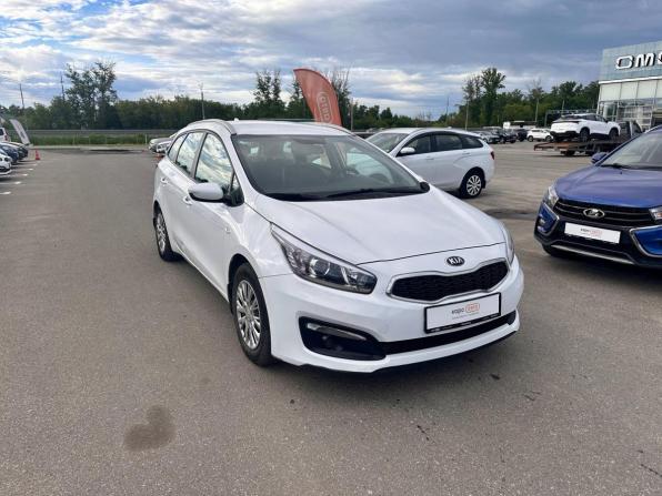 Kia Ceed II Рестайлинг с пробегом 2018 года, цена 811 000 рублей, 202298 км, универсал, Автокод Объявления
