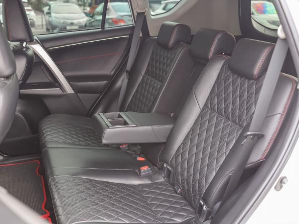 Toyota RAV4 IV (XA40) Рестайлинг с пробегом 2016 года, цена 2 399 000 рублей, 118900 км, внедорожник, Автокод Объявления