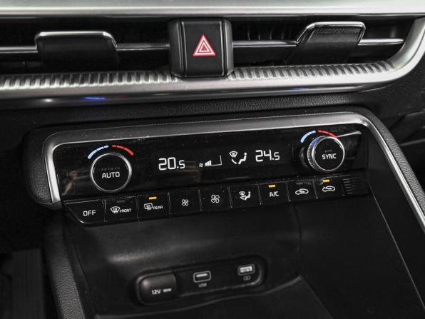 Kia K5 III с пробегом 2020 года, цена 2 599 000 рублей, 93781 км, седан, Автокод Объявления