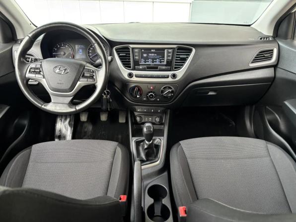 Hyundai Solaris II с пробегом 2017 года, цена 1 220 601 рубль, 107000 км, седан, Автокод Объявления