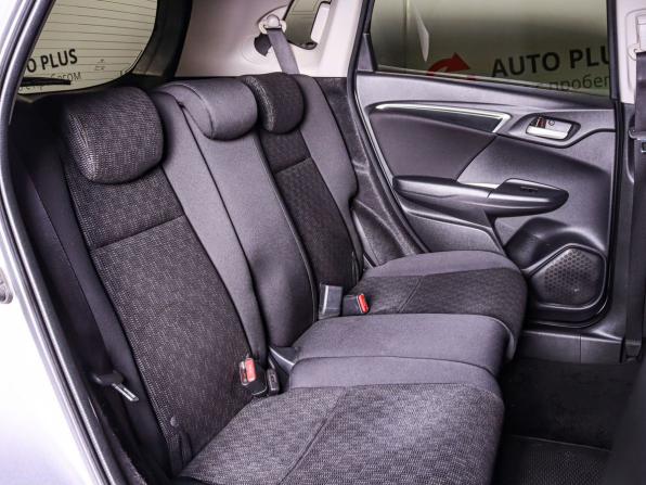 Honda Fit III с пробегом 2016 года, цена 900 000 рублей, 151900 км, хэтчбек, Автокод Объявления