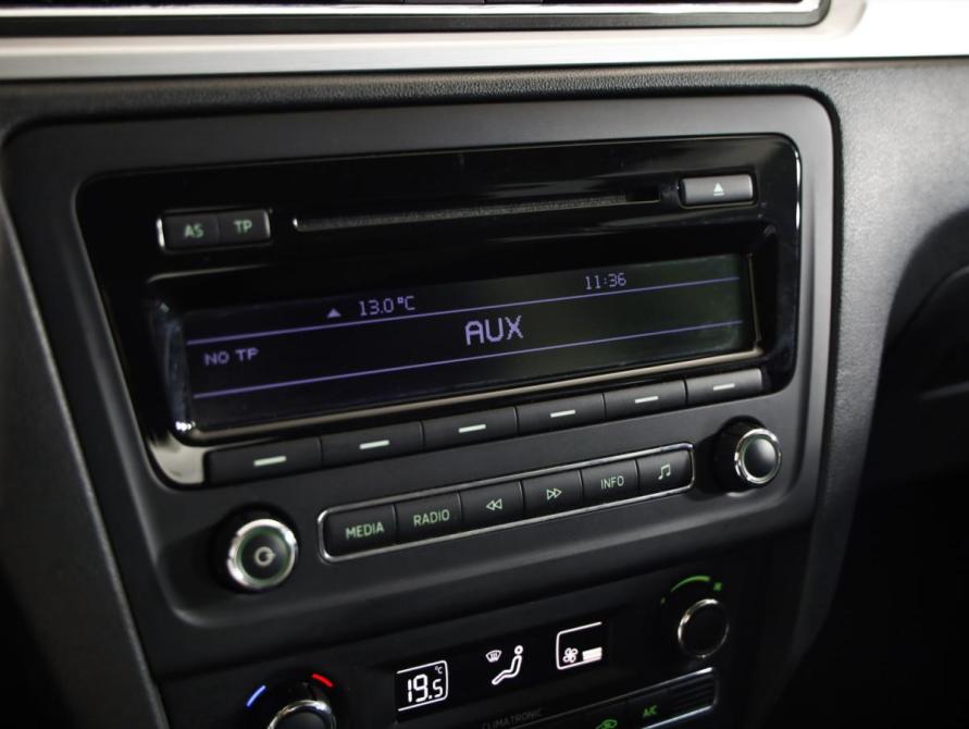 Skoda Rapid I Санкт-Петербург  - изображение 12