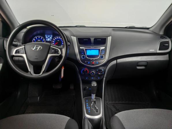 Hyundai Solaris I с пробегом 2012 года, цена 668 000 рублей, 130000 км, хэтчбек, Автокод Объявления