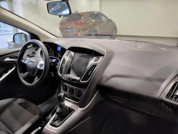 Ford Focus III с пробегом 2012 года, цена 599 000 рублей, 268929 км, седан, Автокод Объявления