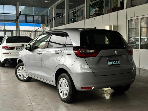 Honda Fit IV с пробегом 2020 года, цена 1 400 000 рублей, 88334 км, хэтчбек, Автокод Объявления