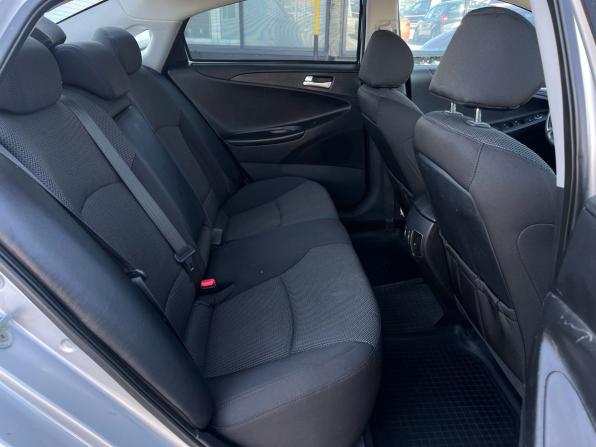 Hyundai Sonata VI (YF) с пробегом 2011 года, цена 920 000 рублей, 260000 км, седан, Автокод Объявления