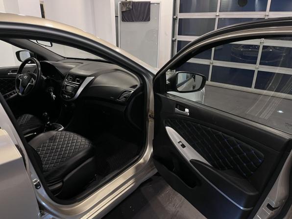Hyundai Solaris I с пробегом 2011 года, цена 590 000 рублей, 240410 км, хэтчбек, Автокод Объявления