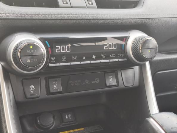Toyota RAV4 V (XA50) с пробегом 2020 года, цена 3 990 000 рублей, 83669 км, внедорожник, Автокод Объявления