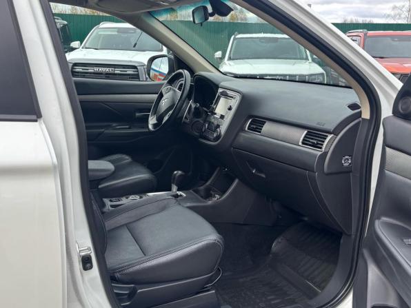 Mitsubishi Outlander III с пробегом 2013 года, цена 1 600 000 рублей, 101010 км, внедорожник, Автокод Объявления