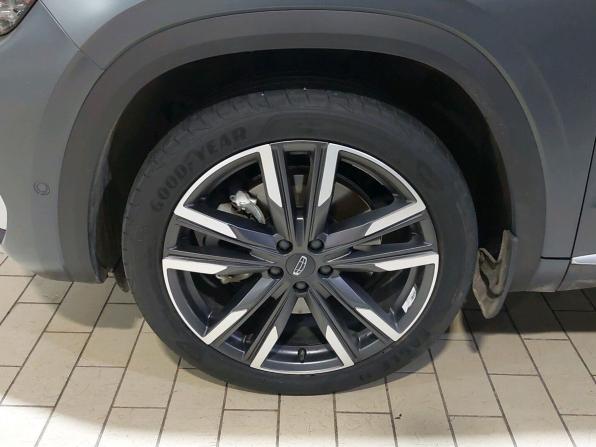 Geely Monjaro I с пробегом 2024 года, цена 2 730 000 рублей, 60452 км, внедорожник, Автокод Объявления