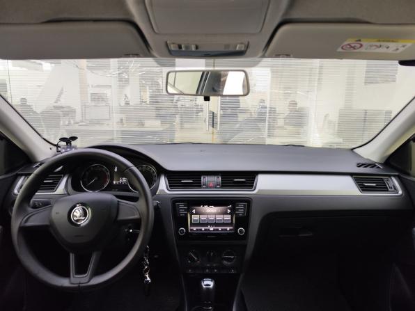 Skoda Rapid I Рестайлинг с пробегом 2018 года, цена 1 290 000 рублей, 163189 км, лифтбек, Автокод Объявления