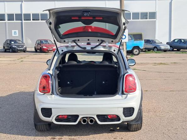 Mini Hatch III (F55/F56) Рестайлинг с пробегом 2021 года, цена 2 920 000 рублей, 69686 км, хэтчбек, Автокод Объявления