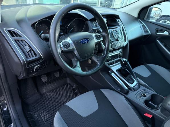 Ford Focus III с пробегом 2011 года, цена 550 000 рублей, 352244 км, хэтчбек, Автокод Объявления
