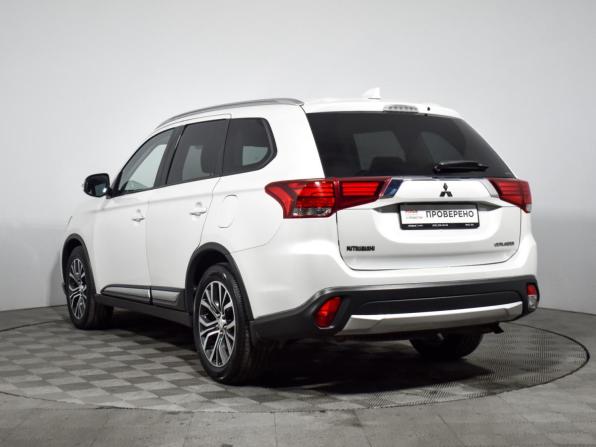 Mitsubishi Outlander III Рестайлинг 2 с пробегом 2017 года, цена 1 910 000 рублей, 93100 км, внедорожник, Автокод Объявления