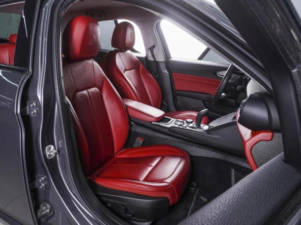 Alfa Romeo Giulia II (952) Рестайлинг с пробегом 2020 года, цена 2 680 000 рублей, 125740 км, седан, Автокод Объявления