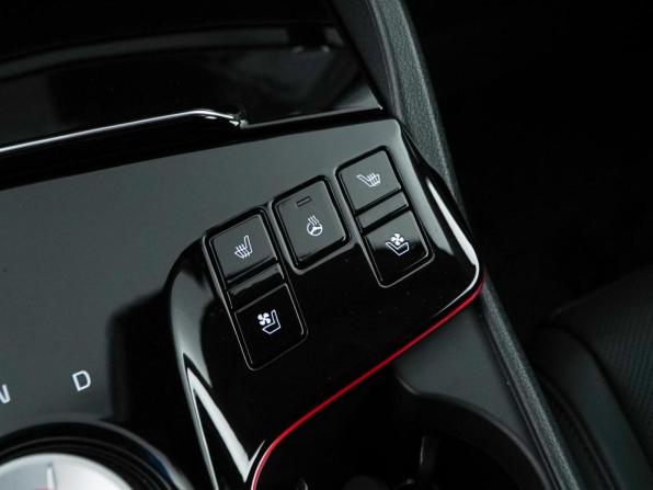 Kia Sportage V с пробегом 2024 года, цена 3 850 000 рублей, 12036 км, внедорожник, Автокод Объявления