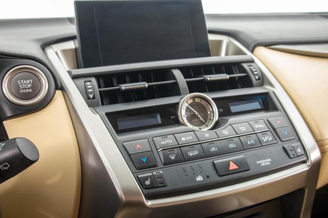 Lexus NX I с пробегом 2015 года, цена 2 799 000 рублей, 106000 км, внедорожник, Автокод Объявления