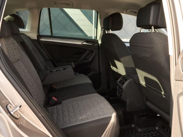 Volkswagen Tiguan II Рестайлинг с пробегом 2021 года, цена 2 638 000 рублей, 112845 км, внедорожник, Автокод Объявления