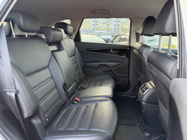 Kia Sorento III Prime Рестайлинг с пробегом 2018 года, цена 2 515 000 рублей, 127000 км, внедорожник, Автокод Объявления