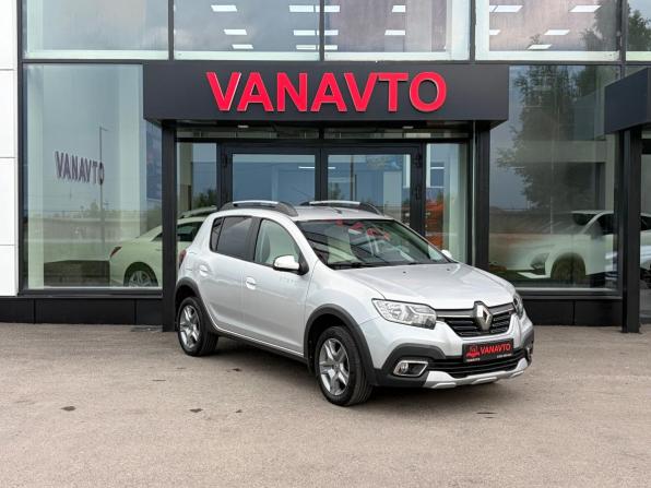 Renault Sandero II Рестайлинг с пробегом 2020 года, цена 1 290 000 рублей, 38000 км, хэтчбек, Автокод Объявления