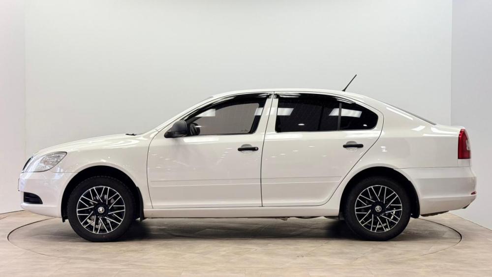 Skoda Octavia II (A5) Рестайлинг Киров  - изображение 4