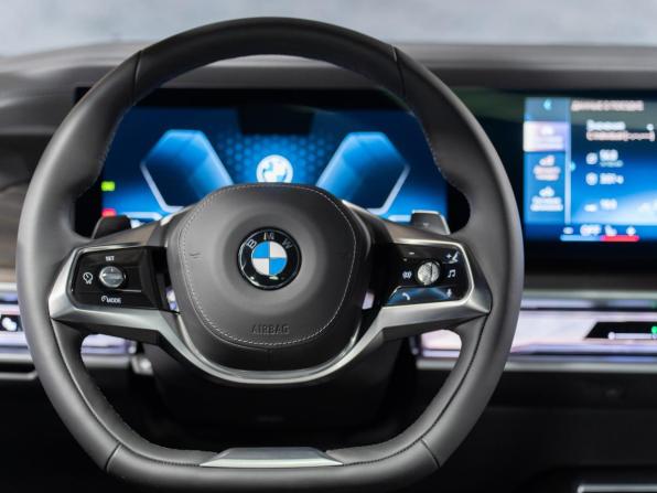 Новый BMW 7 серии VII (G70) 2025 года, цена 17 290 000 рублей, седан, Автокод Объявления