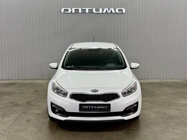 Kia Ceed II Рестайлинг с пробегом 2015 года, цена 1 097 000 рублей, 166919 км, хэтчбек, Автокод Объявления