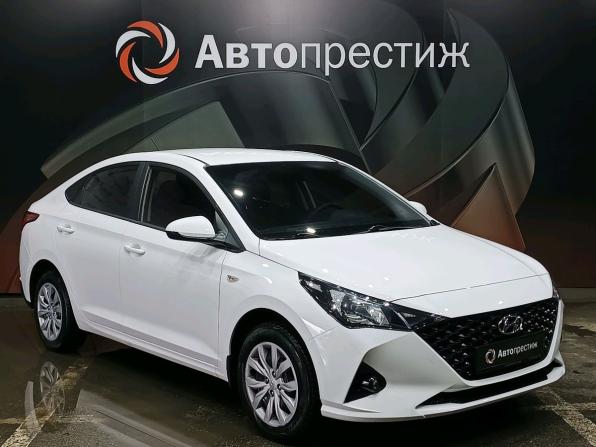 Hyundai Solaris II Рестайлинг с пробегом 2021 года, цена 1 491 000 рублей, 60050 км, седан, Автокод Объявления