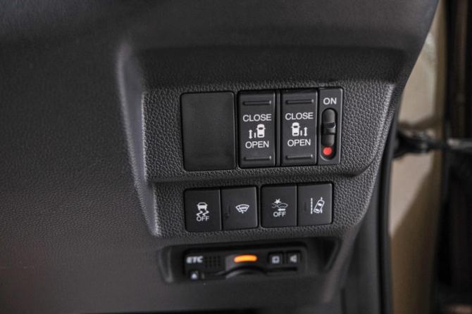 Honda Freed II с пробегом 2016 года, цена 1 479 000 рублей, 138000 км, компактвэн, Автокод Объявления