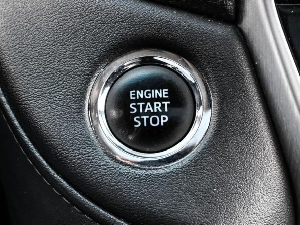 Toyota Land Cruiser 200 Series Рестайлинг 2 с пробегом 2015 года, цена 4 984 000 рублей, 190697 км, внедорожник, Автокод Объявления