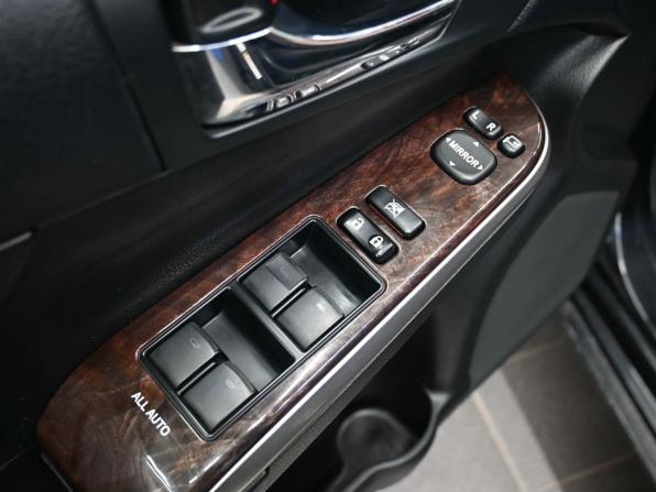 Toyota Camry VII (XV50) Рестайлинг 2 с пробегом 2017 года, цена 2 179 900 рублей, 173000 км, седан, Автокод Объявления