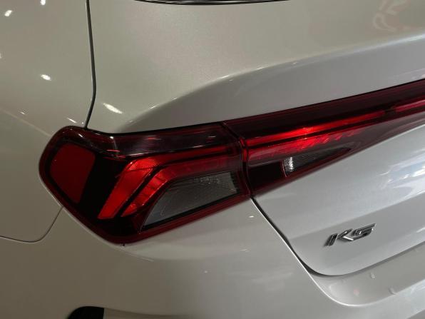 Kia K5 III с пробегом 2021 года, цена 2 330 000 рублей, 97305 км, седан, Автокод Объявления