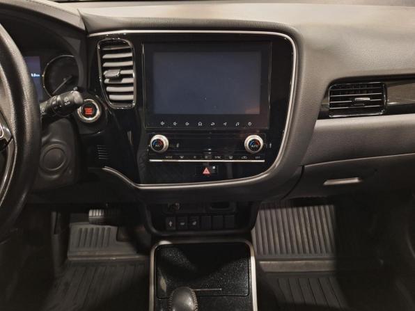Mitsubishi Outlander III Рестайлинг 3 с пробегом 2021 года, цена 1 900 000 рублей, 167250 км, внедорожник, Автокод Объявления