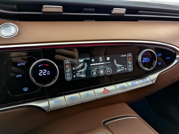 Genesis GV70 I с пробегом 2022 года, цена 4 950 000 рублей, 33134 км, внедорожник, Автокод Объявления