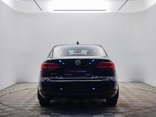 Volkswagen Jetta VI Рестайлинг с пробегом 2018 года, цена 1 495 000 рублей, 140300 км, седан, Автокод Объявления