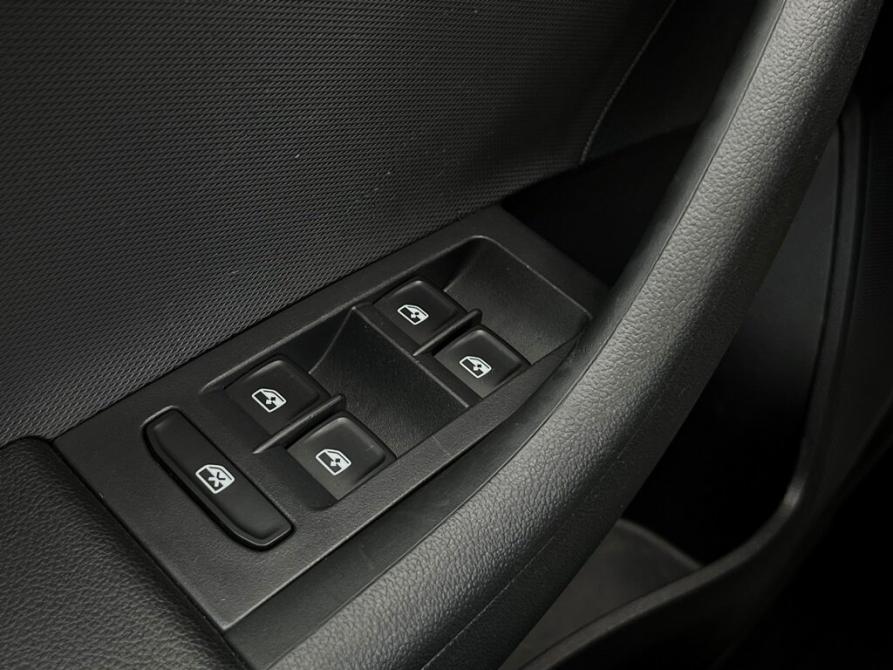 Volkswagen Polo VI Санкт-Петербург  - изображение 20