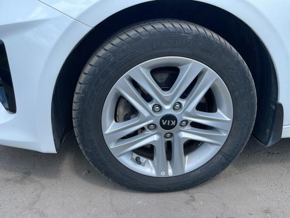 Kia Ceed III с пробегом 2021 года, цена 1 979 000 рублей, 53617 км, хэтчбек, Автокод Объявления