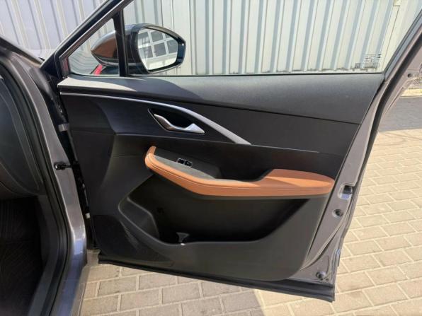 Omoda C5 I с пробегом 2022 года, цена 1 555 000 рублей, 89135 км, внедорожник, Автокод Объявления
