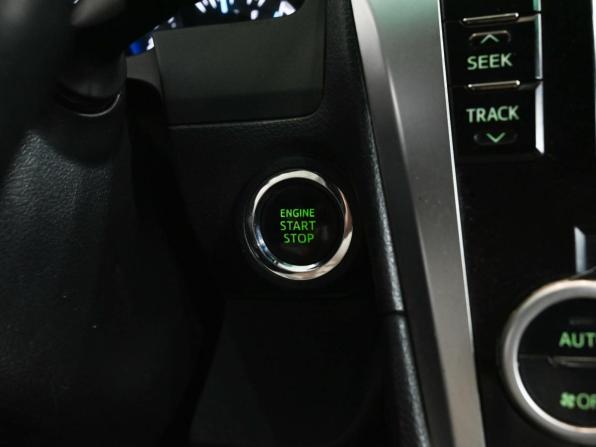 Toyota Camry VII (XV50) с пробегом 2013 года, цена 1 850 000 рублей, 212283 км, седан, Автокод Объявления