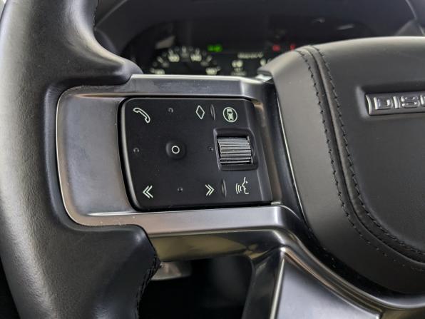 Land Rover Discovery V Рестайлинг с пробегом 2024 года, цена 9 270 000 рублей, 64000 км, внедорожник, Автокод Объявления