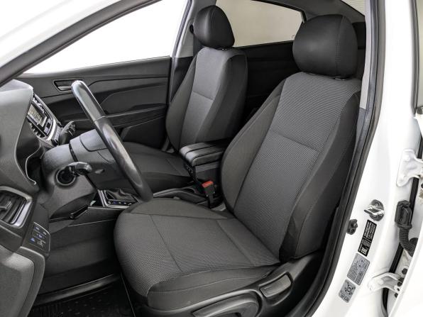 Hyundai Solaris II с пробегом 2017 года, цена 1 225 000 рублей, 123475 км, седан, Автокод Объявления